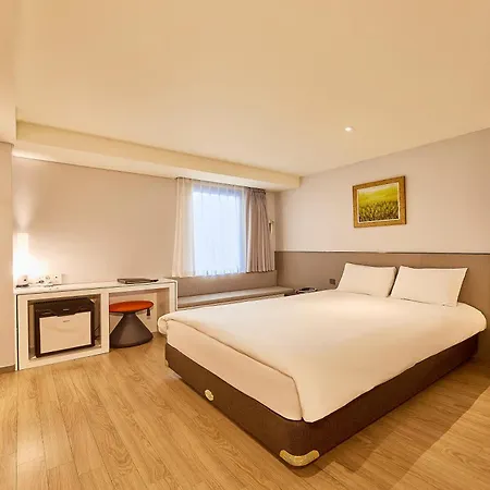 Hotel Thomas Myeongdong Seoul Bagian luar foto