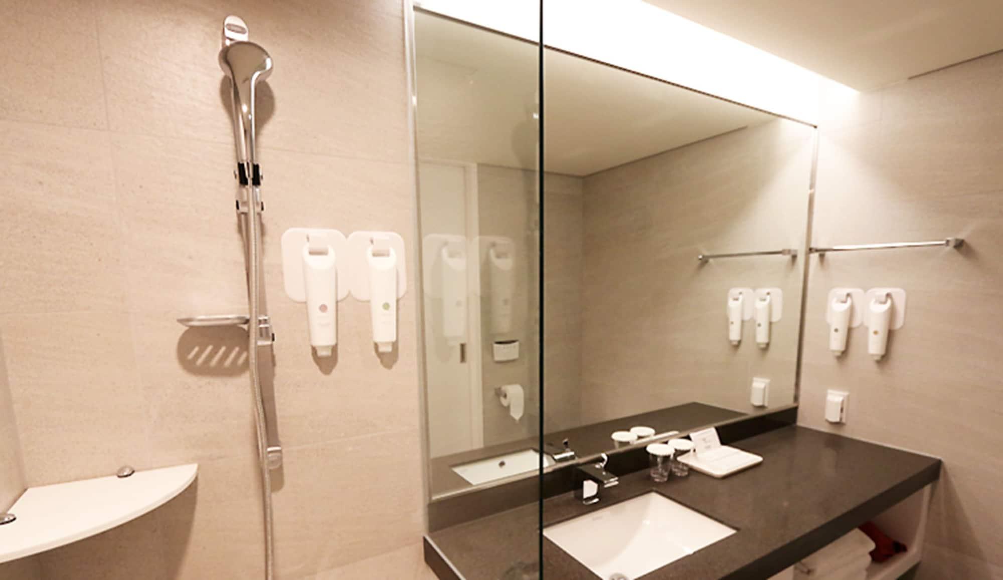Thomas Myeongdong Hotel