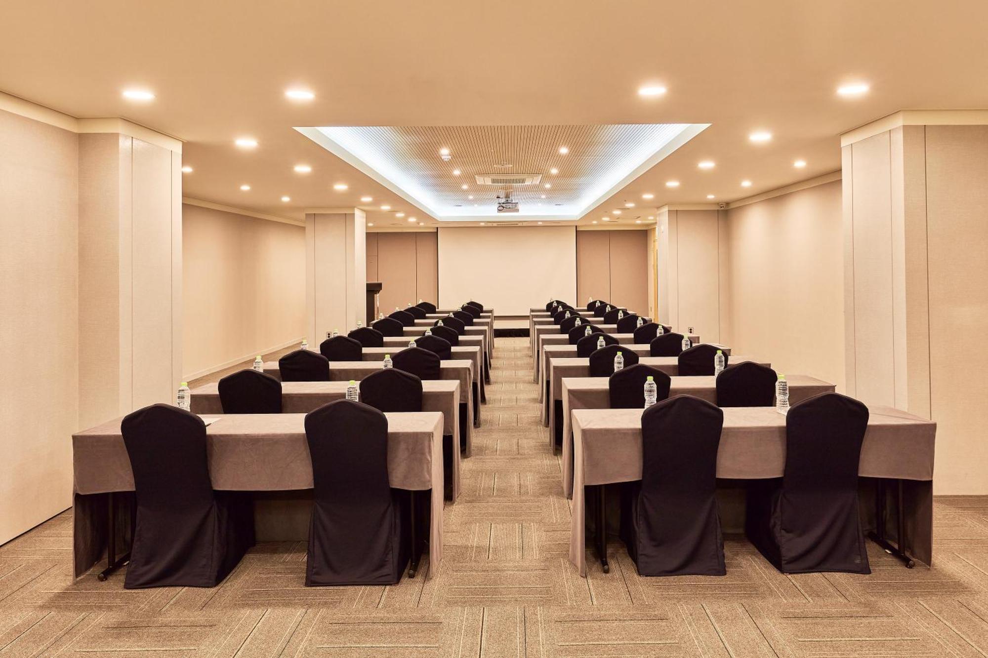 Hotel Thomas Myeongdong 3*
