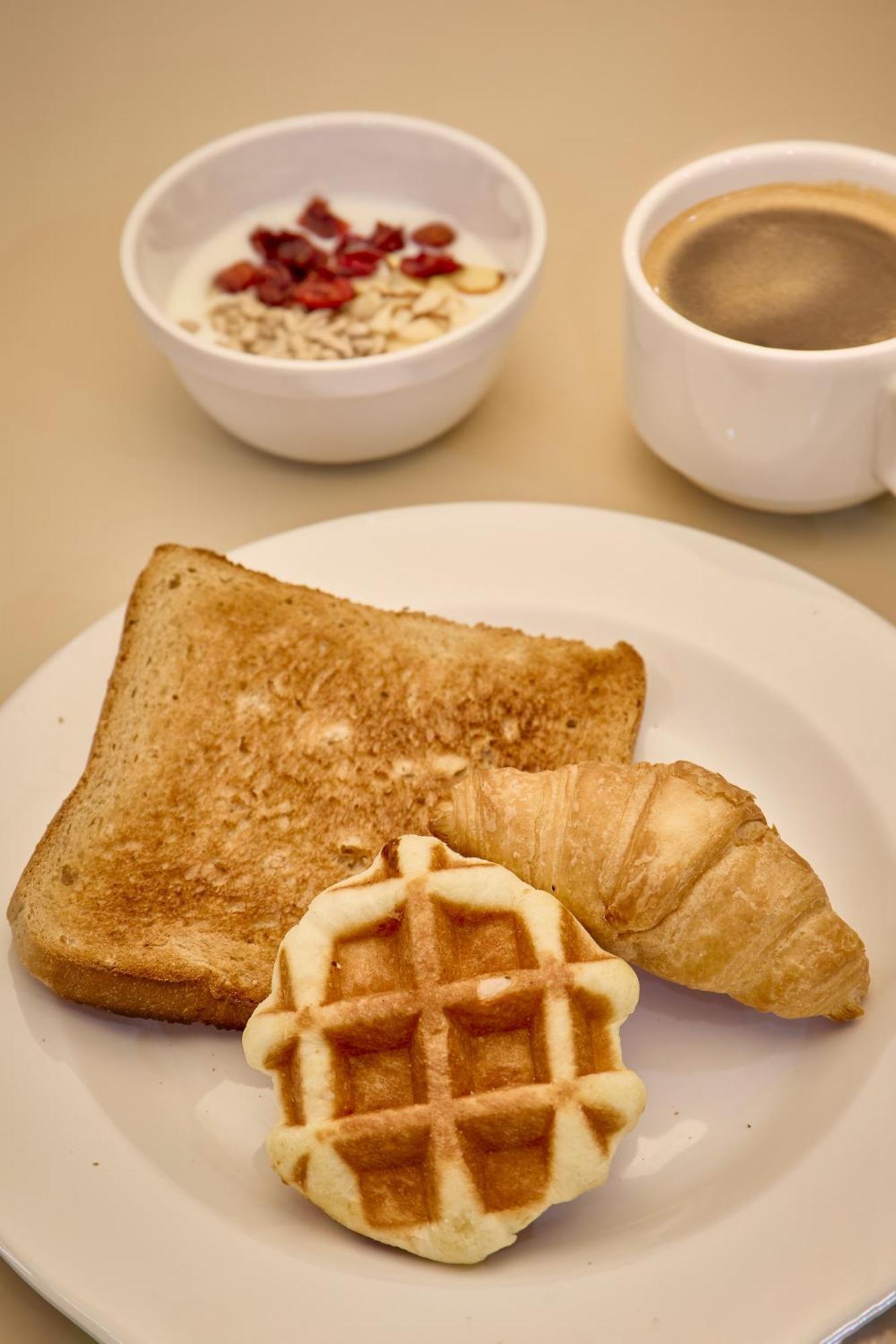 Hotel Thomas Myeongdong 3*