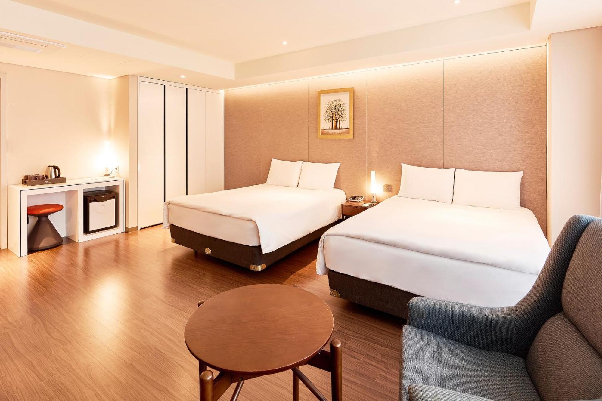 Hotel Thomas Myeongdong 3*