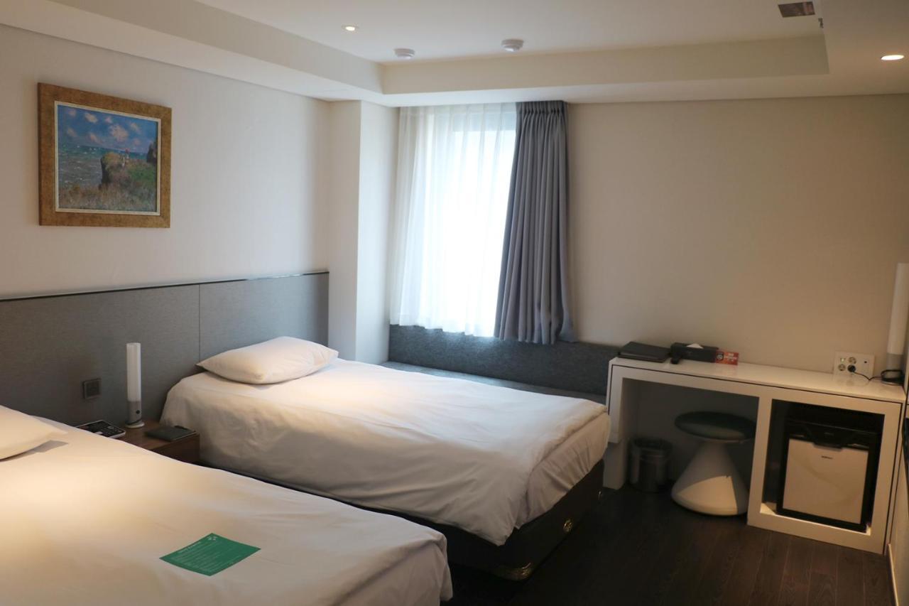 Hotel Thomas Myeongdong 3*